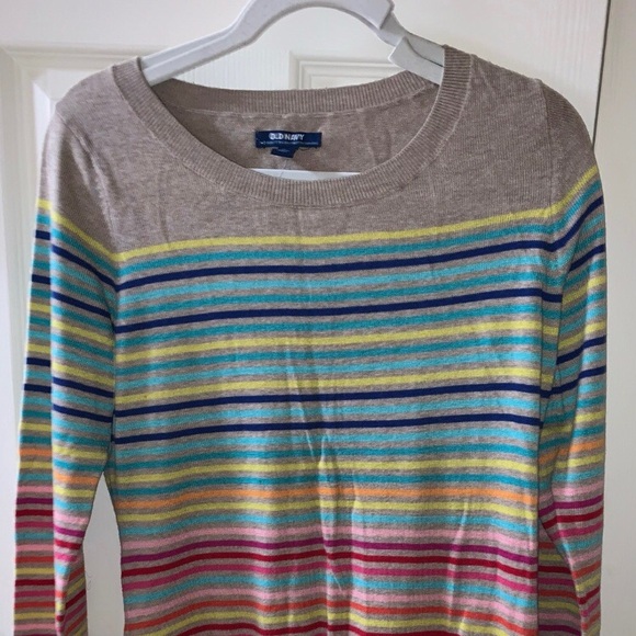 Old Navy Sweater - Picture 3 of 4